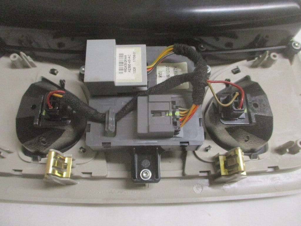 Roof Overhead 14 17 w/Lights (Good) Jeep Cherokee Console 16 18 LKQ 15 Pre-Owned OEM