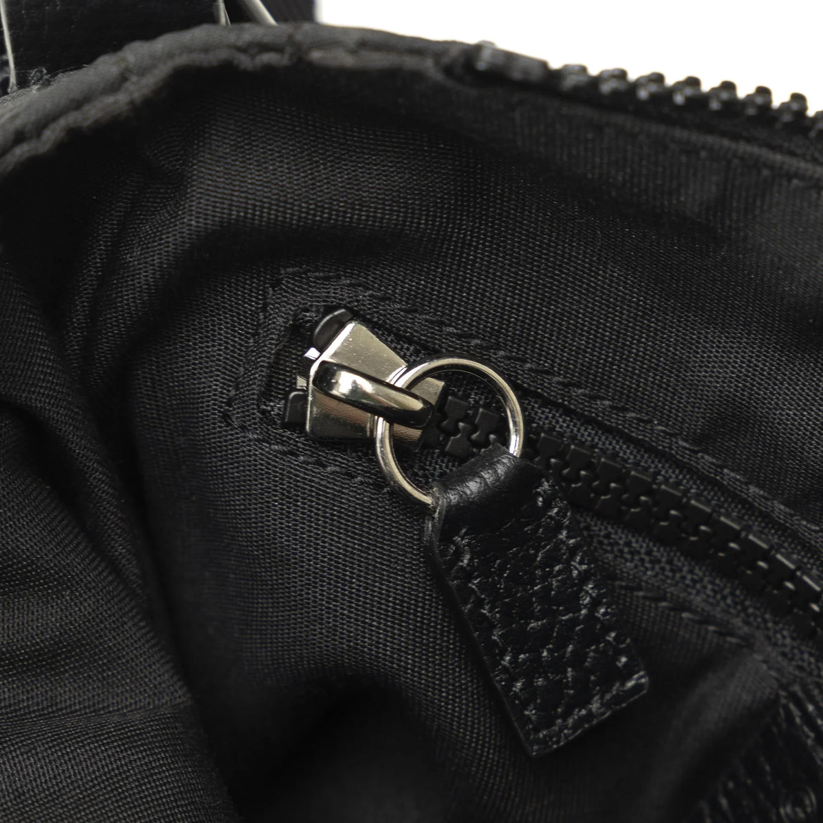 Fabric GG (Good) Pre-Owned Authenticated Nylon Gucci Web Black Crossbody Bag Unisex Crossbody