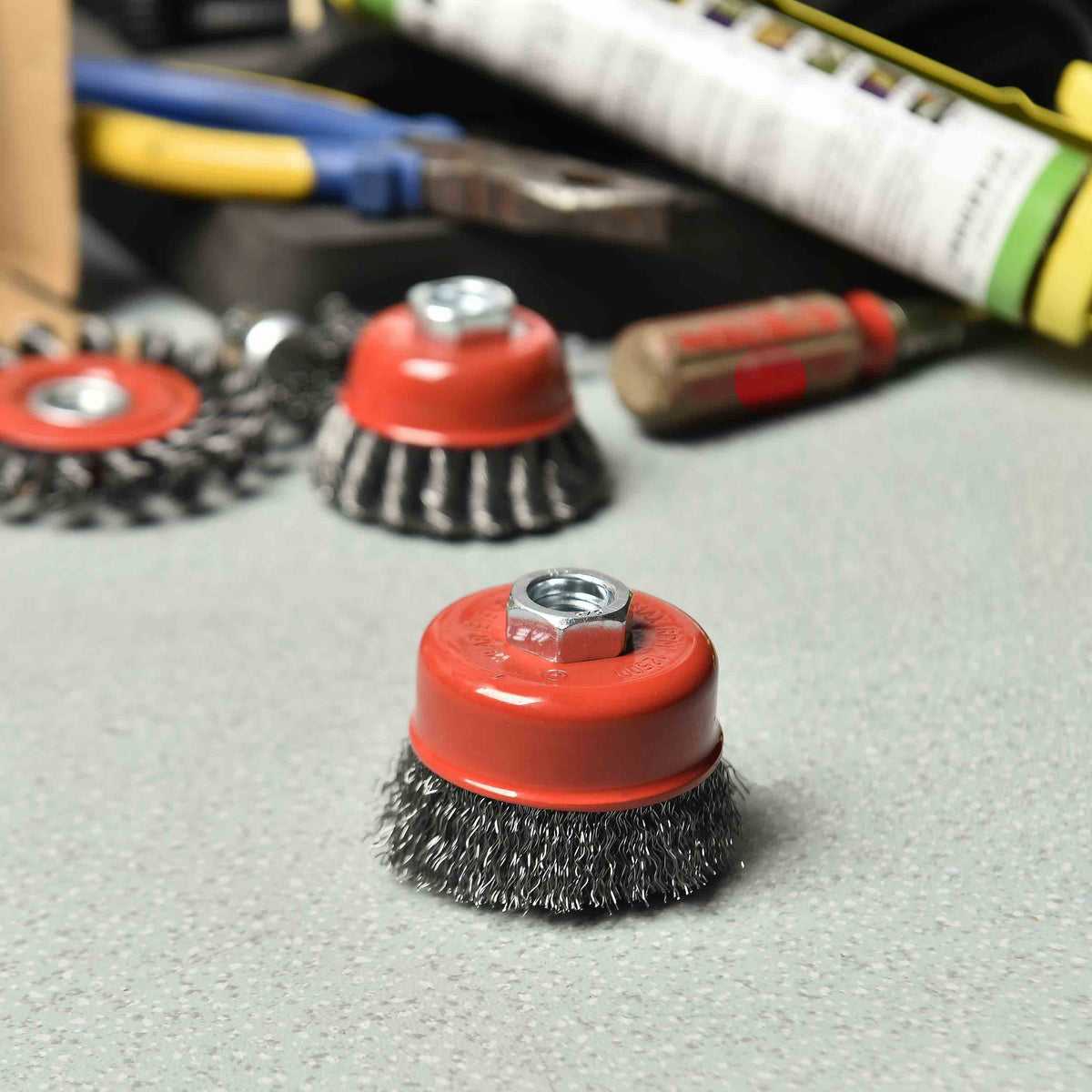Grinders, Brush, Pack Brush, 4 Knotted Cup Wire 4 Wheel Wire Twist for 5/8"-11 Inch UNC Twist