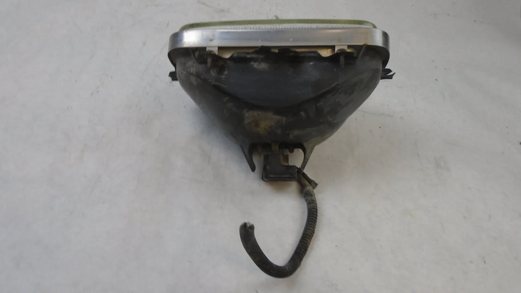 Pre-Owned (Good) RH Chevrolet Right Van Sealed OEM Express Head LKQ Lamp Beam Light 1997-2015