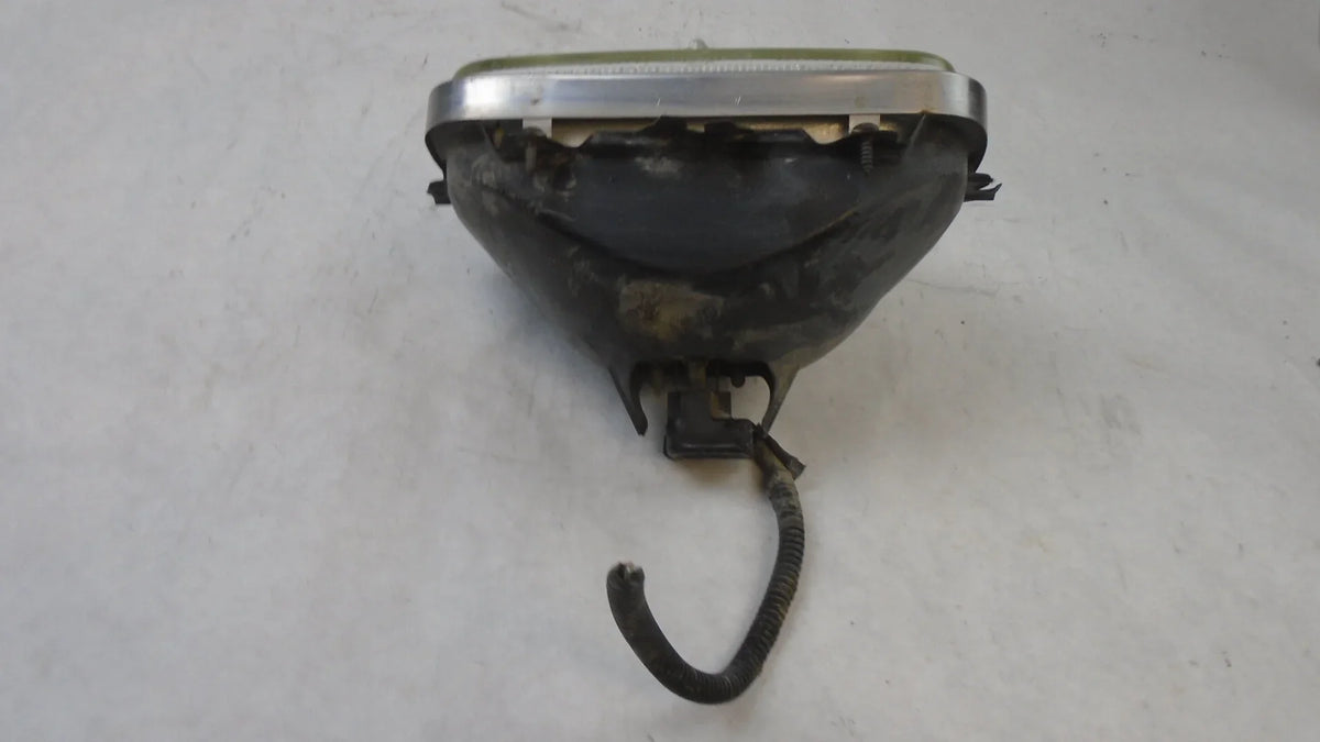 Pre-Owned (Good) RH Chevrolet Right Van Sealed OEM Express Head LKQ Lamp Beam Light 1997-2015