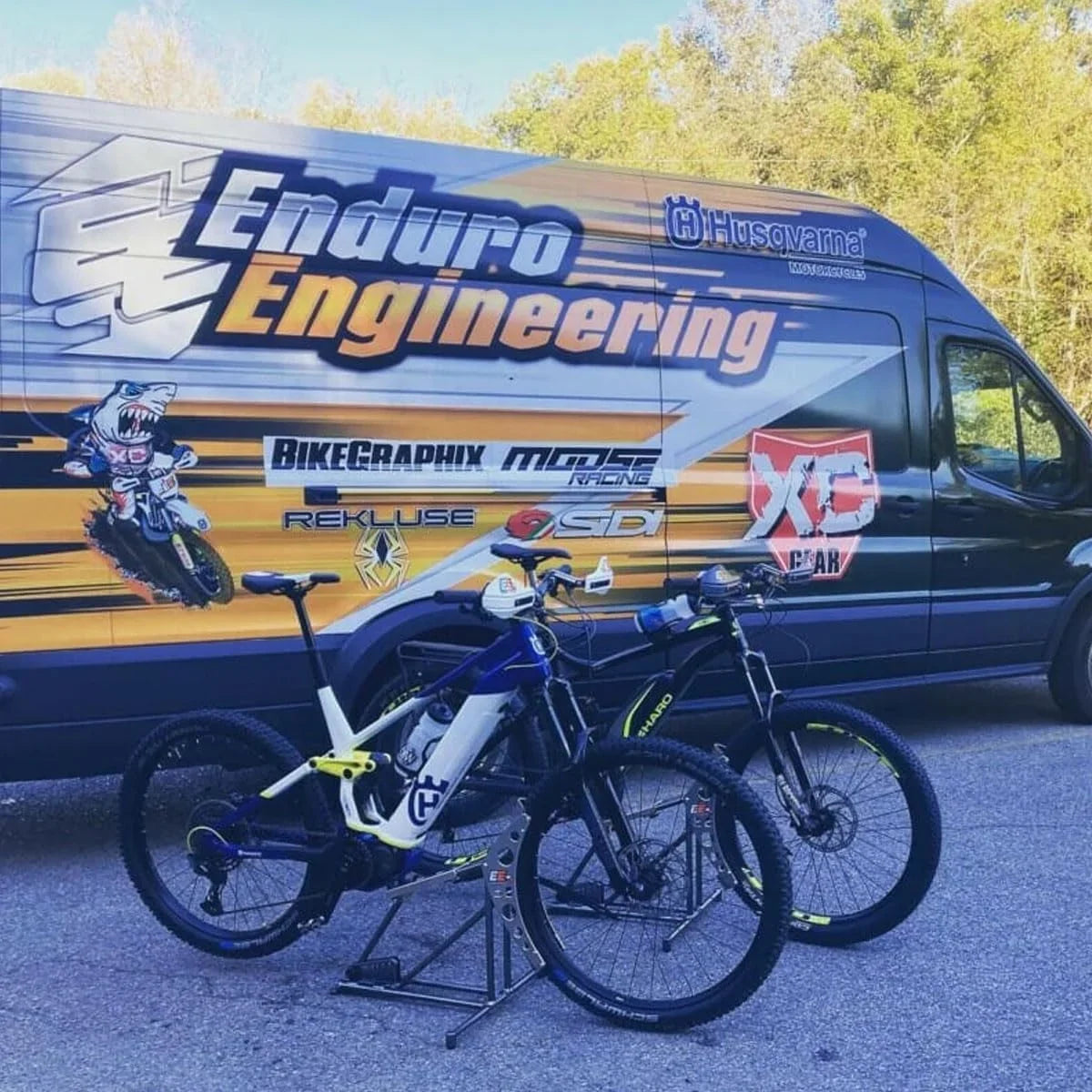 E-Mountain Bike Repairs, Mountain Stand Engineering 41-MTB-Stand Enduro or Washing Bike for Maintenance, Bike