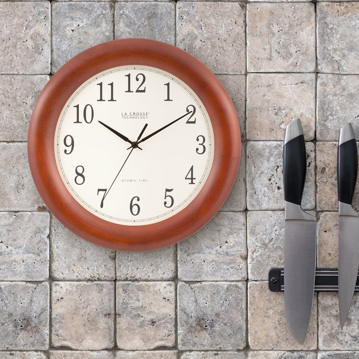 Inch Technology finish WT-3122A-Int La Cherry Analog Clock, 12.5 Crosse Oak Atomic Wood