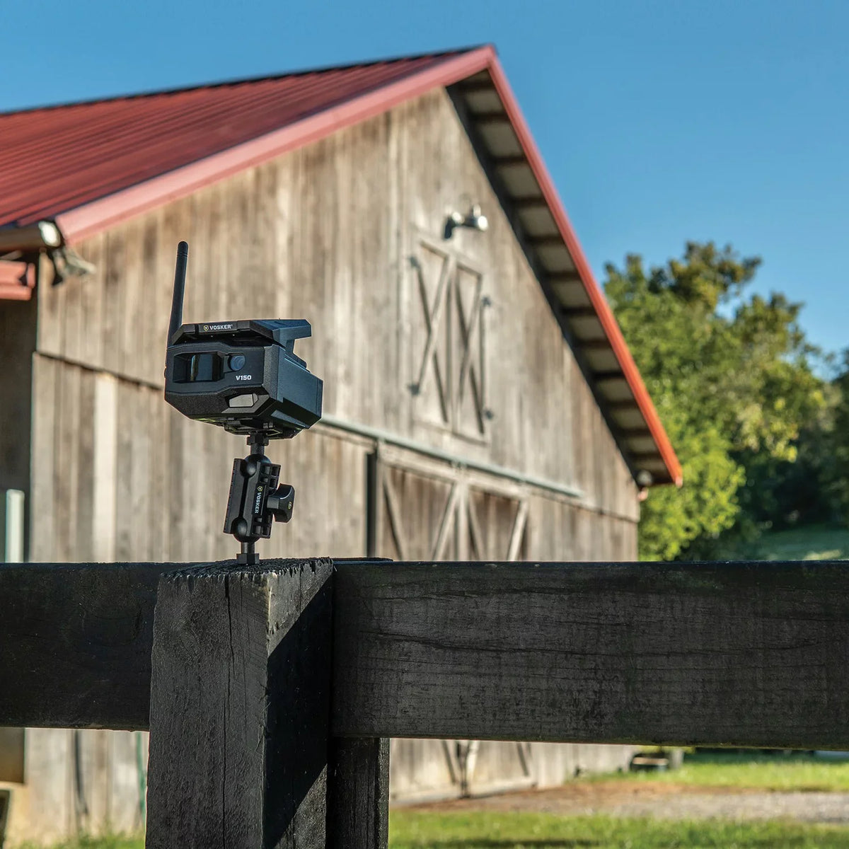 Cellular 1202 Nation VOSKER Solar-Powered Camera LTE V150 Security Wide Network) Outdoor (US