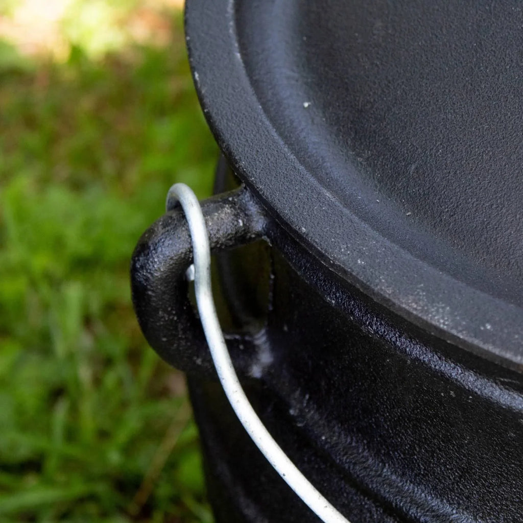 Dutch 16 With - Oven je Legs Campfire Gallon Inch, Iron And Kettle Cooking Cast 9 Lid, 3