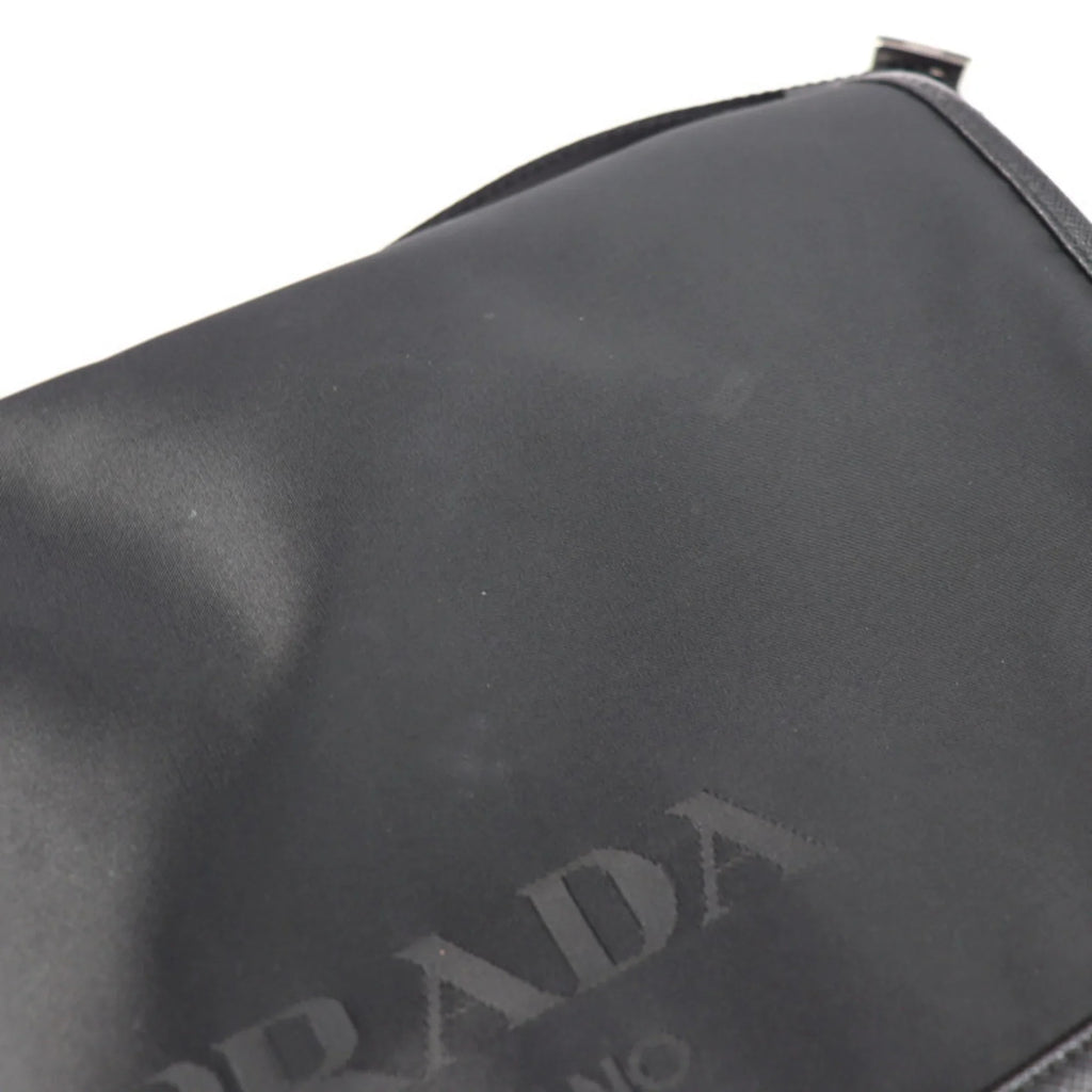 Prada Pre-Owned PRADA metal leather messenger logo (Good) triangle silver black bag 2VD951 mark shoulder fittings nylon