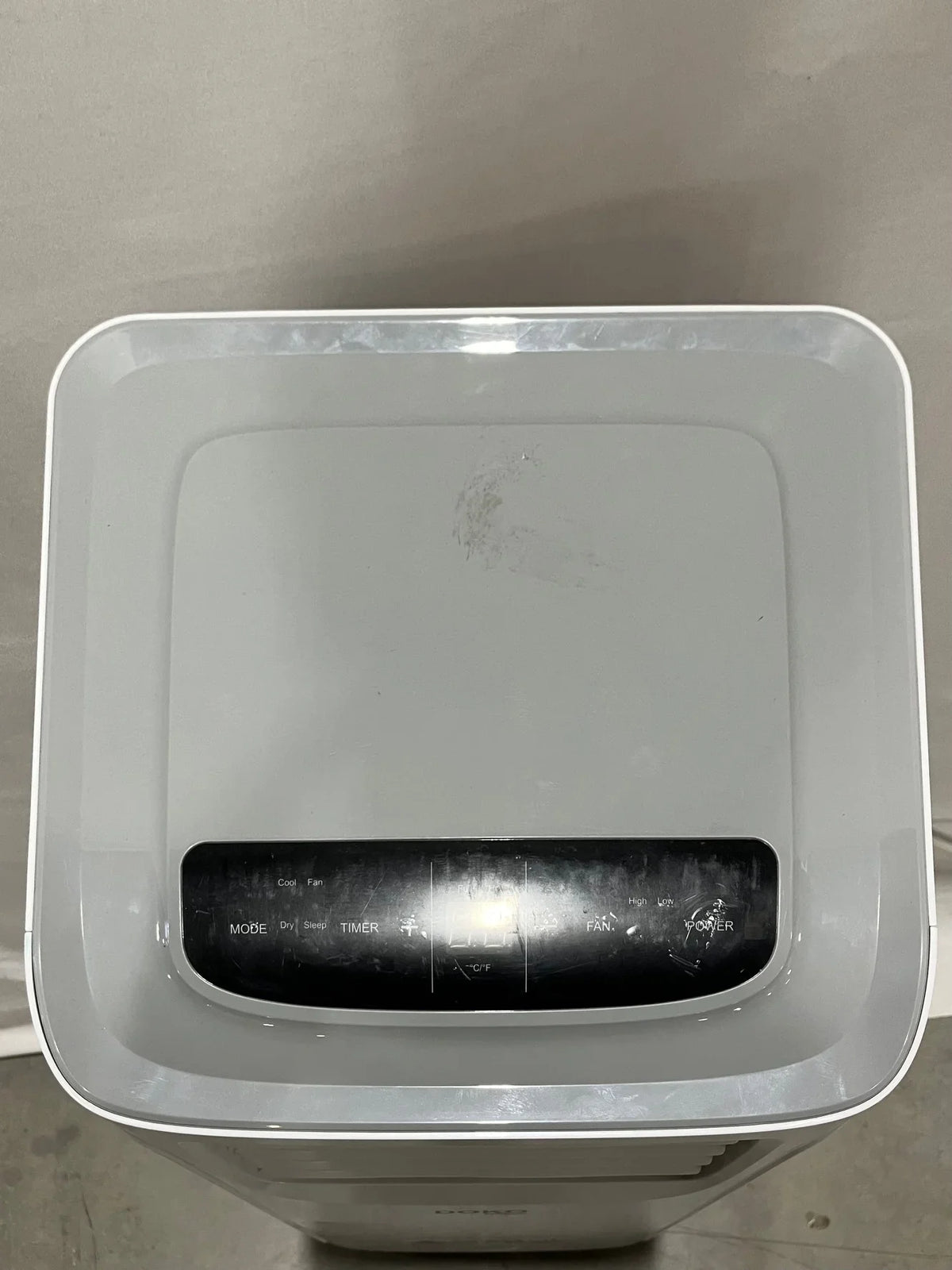 '- Portable 12000 AC BTU (Fair) Pre-Owned Dehumidifier WHITE SPK2-12C Air Conditioners DOKOWORLD