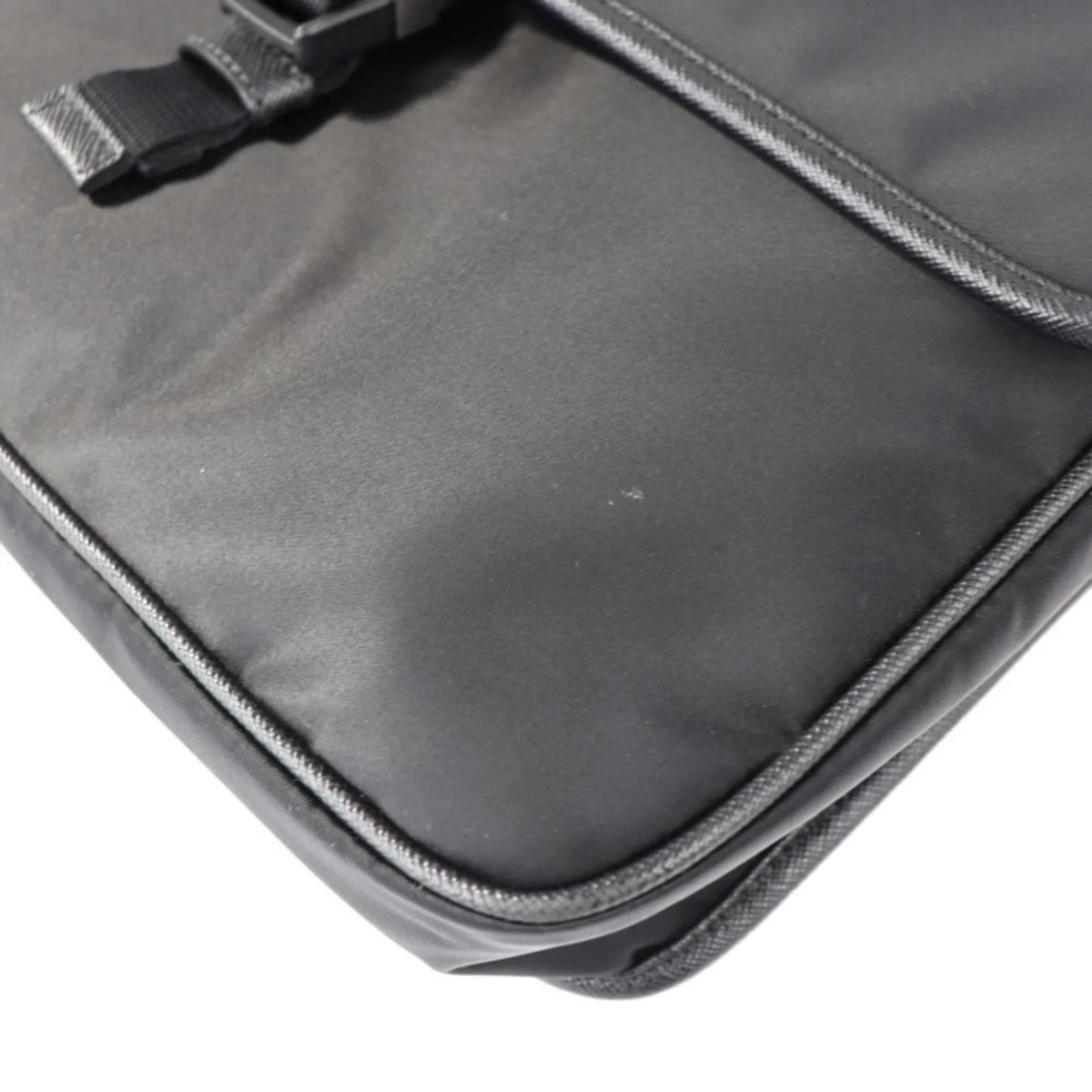 Prada Pre-Owned PRADA metal leather messenger logo (Good) triangle silver black bag 2VD951 mark shoulder fittings nylon