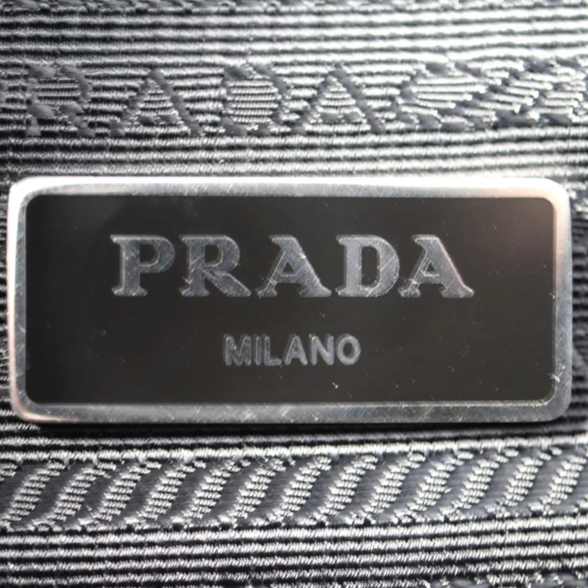 Prada Pre-Owned PRADA metal leather messenger logo (Good) triangle silver black bag 2VD951 mark shoulder fittings nylon