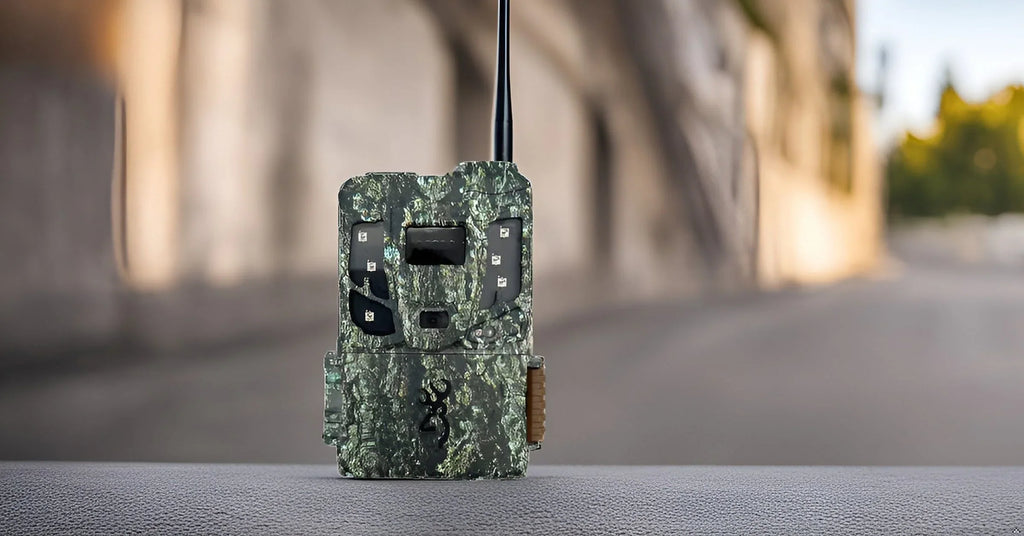 Security Box Scout Pro Trail HD 6PK Reader w/32GB Browning M/Card Max & Camera,