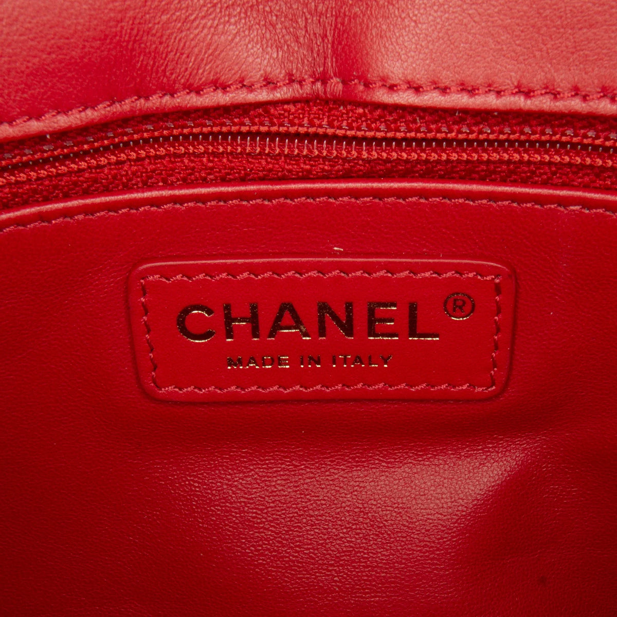 Lambskin Small (Good) Satchel Authenticated Red Flap Unisex Bag Chanel Leather Carry Easy Pre-Owned