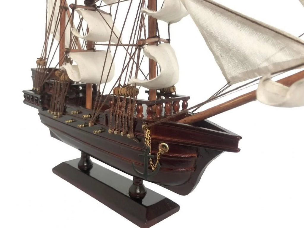 Roger 20 Model Handcrafted Pirate Captain Model Pan Ships Wooden Jolly Ship White Peter Hooks in. from Sails